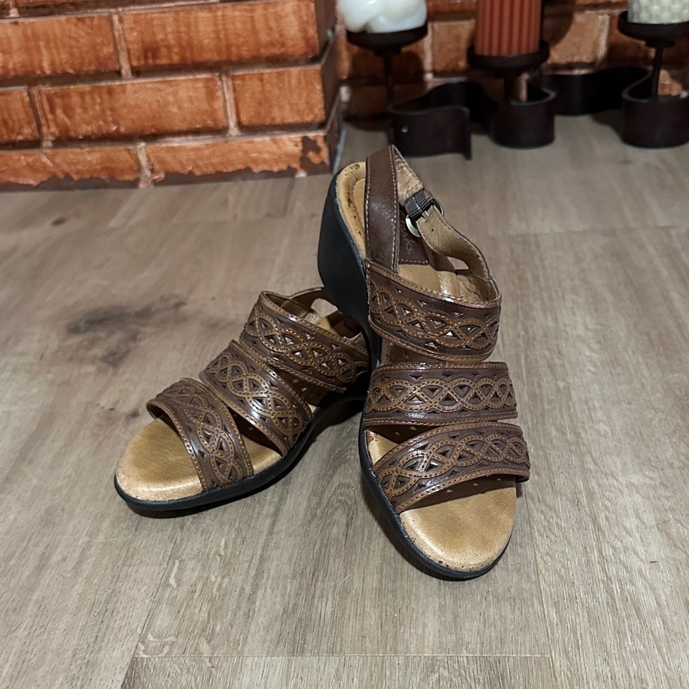 Clarks Brown Intricate Sandals